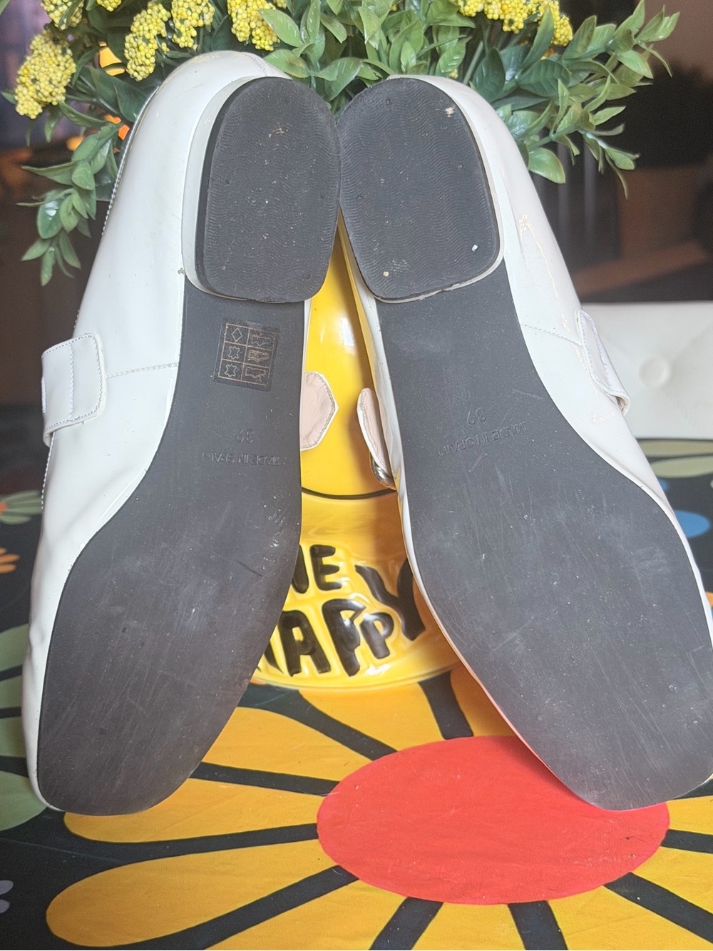 Mod Shoes Brand RARE real patent leather flats w/ buckle closure. - Picture 2 of 8